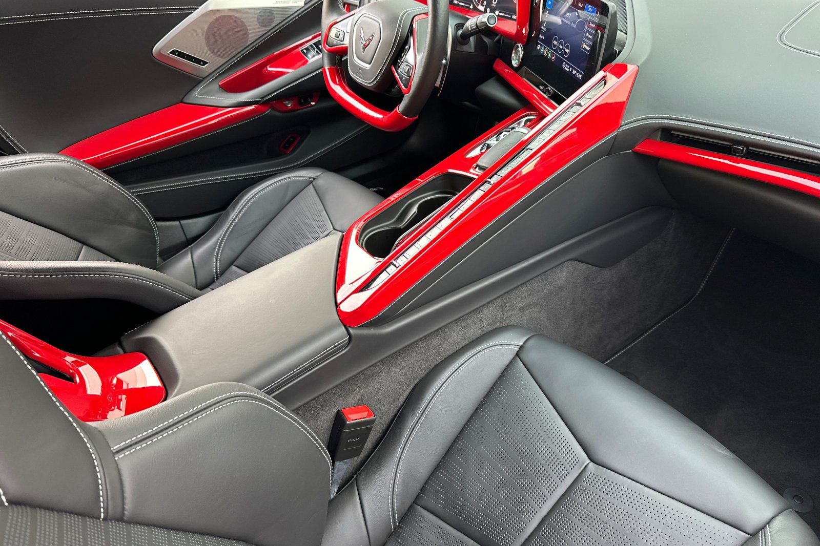 Used 2022 Chevrolet Corvette Stingray Premium Cpe w/ Z51 Performance Package RWD image 16