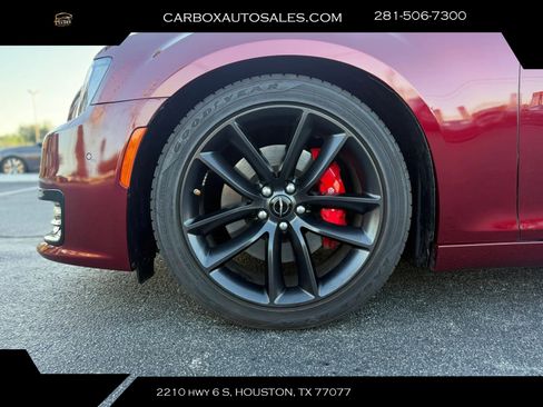 Used 2023 Chrysler 300 C RWD image 26