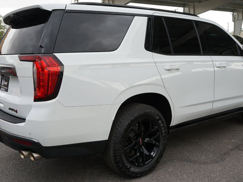 Used 2022 GMC Yukon AT4 image 4