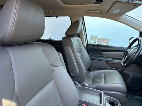 Used 2017 Honda Odyssey EX-L image 27