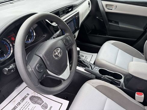 Used 2017 Toyota Corolla L FWD image 12