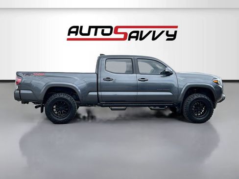 Used 2022 Toyota Tacoma TRD Sport w/ Technology Package AWD/4WD image 8