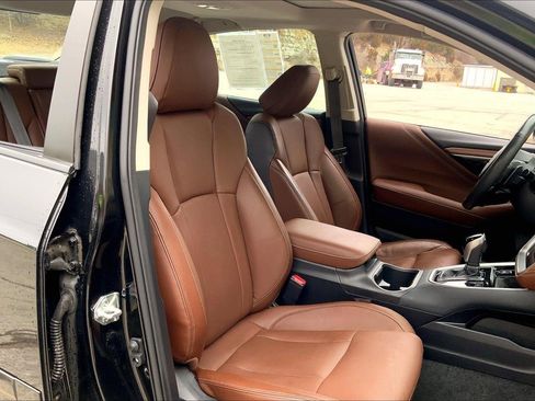 Used 2023 Subaru Legacy Touring XT image 7