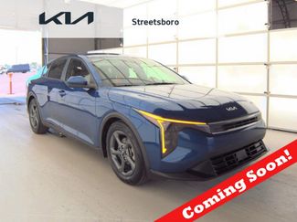Used 2025 Kia K4 FWD video 1