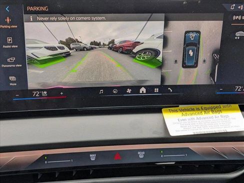 Used 2025 BMW X3 xDrive30i w/ Premium Package image 12