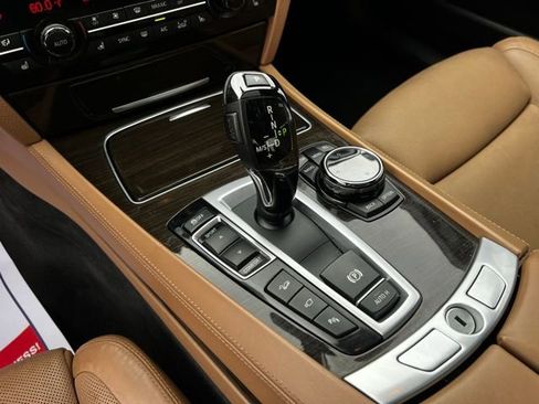 Used 2014 BMW 750Li xDrive image 37
