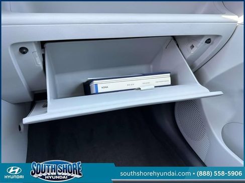 Certified 2026 Hyundai Kona SE AWD/4WD image 37
