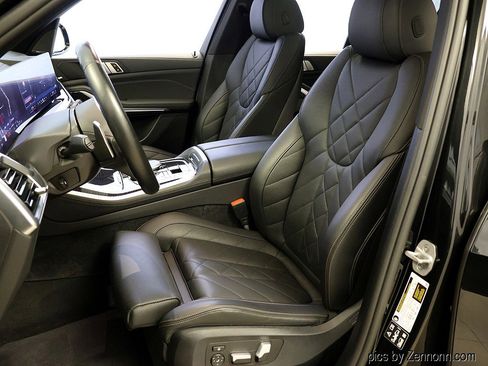 Certified 2024 BMW X5 xDrive40i w/ M Sport Package image 10