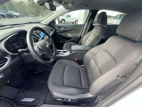 Used 2024 Chevrolet Malibu LT w/ Sport Edition image 13