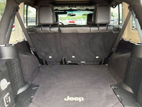 Used 2017 Jeep Wrangler Unlimited Sport AWD/4WD image 28