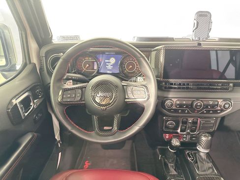 Used 2024 Jeep Wrangler Unlimited Rubicon 392 AWD/4WD image 33