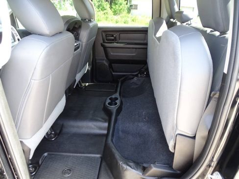 Used 2020 RAM 1500 4x4 Crew Cab Classic Tradesman w/ Chrome Appearance Package image 25