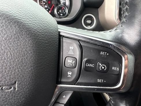 Used 2019 RAM 1500 Laramie AWD/4WD image 23