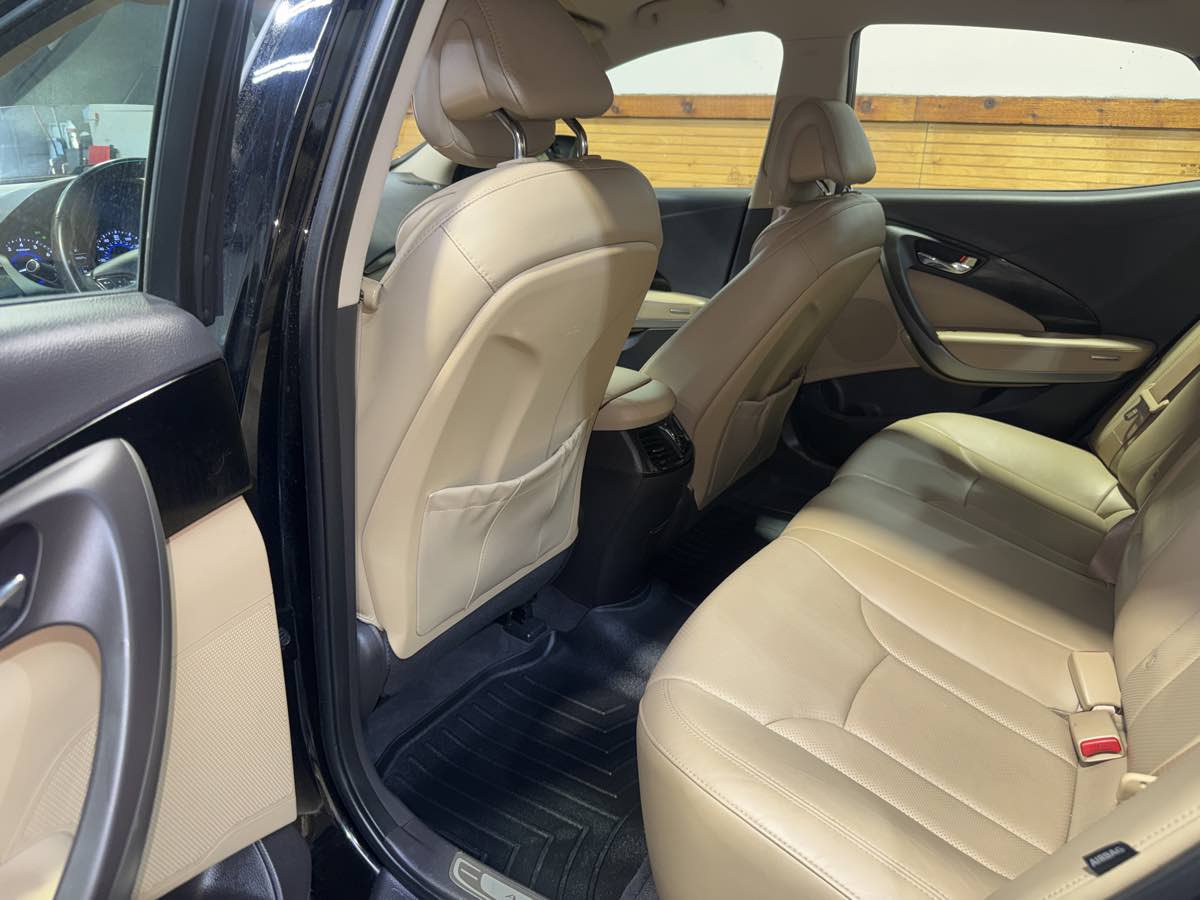 Used 2014 Hyundai Azera FWD image 18
