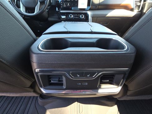 Certified 2025 GMC Sierra 2500 Denali AWD/4WD image 33