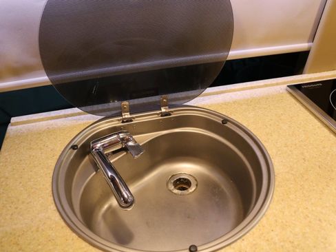 Used 2015 Mercedes-Benz Sprinter 3500 image 88