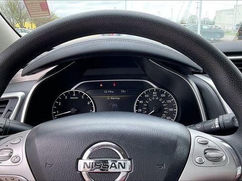 Used 2015 Nissan Murano S AWD/4WD image 18