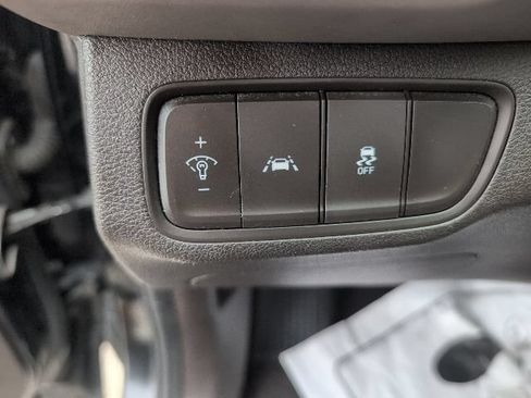 Used 2020 Hyundai Santa Fe SE FWD image 14