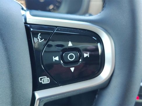 New 2026 Volvo XC90 B6 Plus image 16