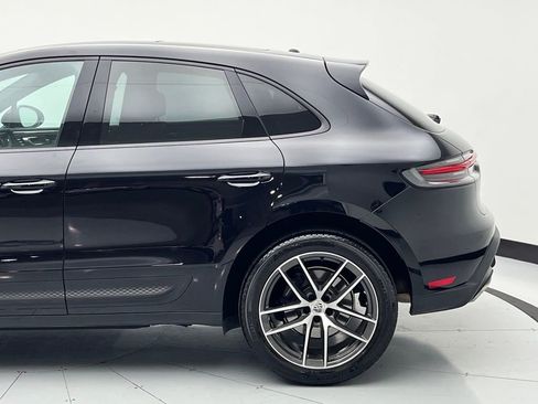 Used 2025 Porsche Macan image 51