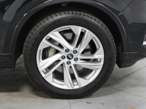 Used 2023 Audi Q7 3.0T Premium Plus image 12