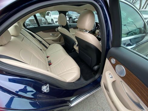 Used 2019 Mercedes-Benz C 300 4MATIC Sedan image 29