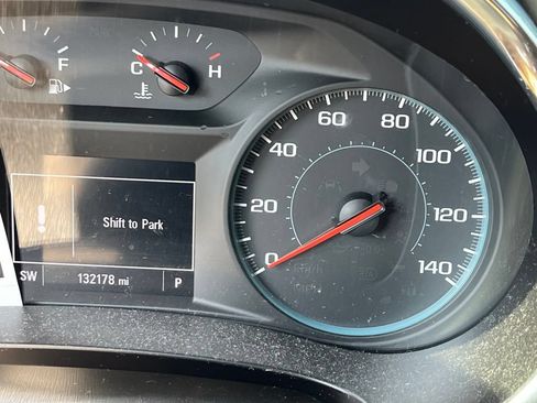 Used 2019 Chevrolet Malibu LT FWD image 15