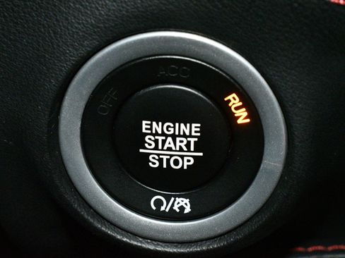 Used 2022 Dodge Challenger R/T Scat Pack RWD image 30
