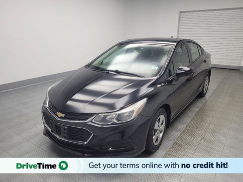 Used 2018 Chevrolet Cruze LS image 1