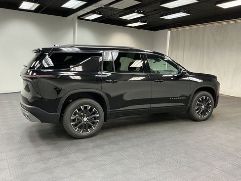 New 2026 Chevrolet Traverse LT w/ Sun and Wheel Package AWD/4WD image 6