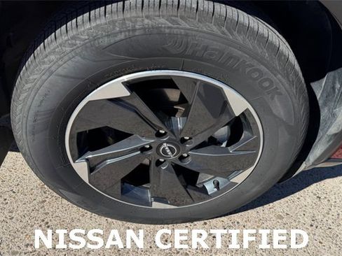 Certified 2025 Nissan Rogue SV image 20