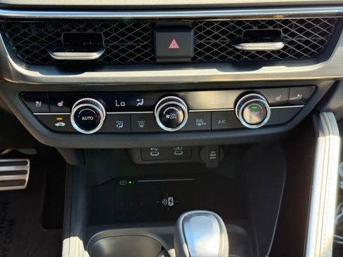 Used 2025 Acura ADX A-Spec image 18