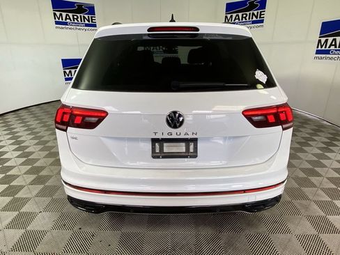 Used 2024 Volkswagen Tiguan SE R-Line FWD image 17