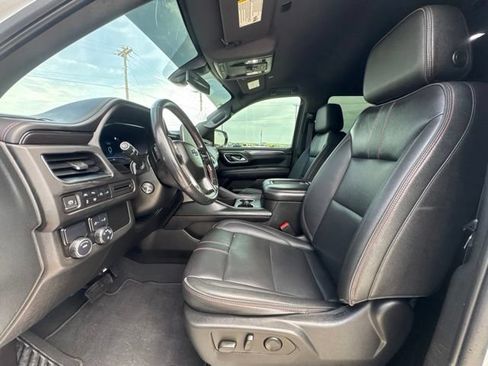 Used 2022 Chevrolet Tahoe RST w/ Luxury Package RWD image 2