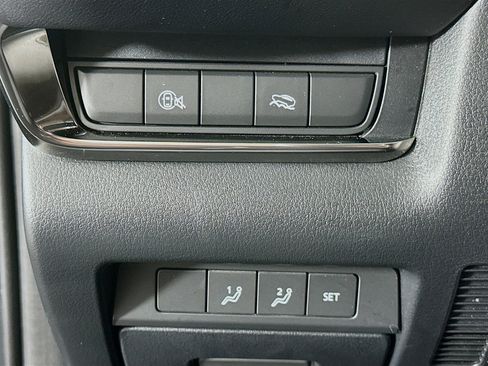 Used 2025 MAZDA CX-30 AWD 2.5 S w/ Preferred Package image 17