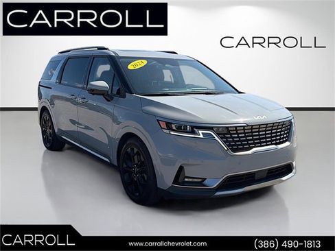 Used 2024 Kia Carnival SX Prestige image 1