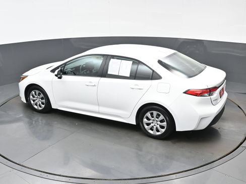 Used 2024 Toyota Corolla LE FWD image 30