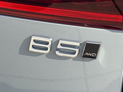 New 2026 Volvo XC60 B5 Plus w/ Protection Package Premier image 7