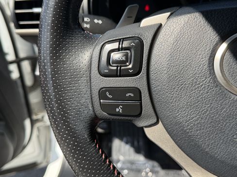Used 2018 Lexus IS 300 F Sport RWD image 20