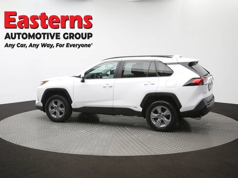 Used 2022 Toyota RAV4 XLE AWD/4WD image 61