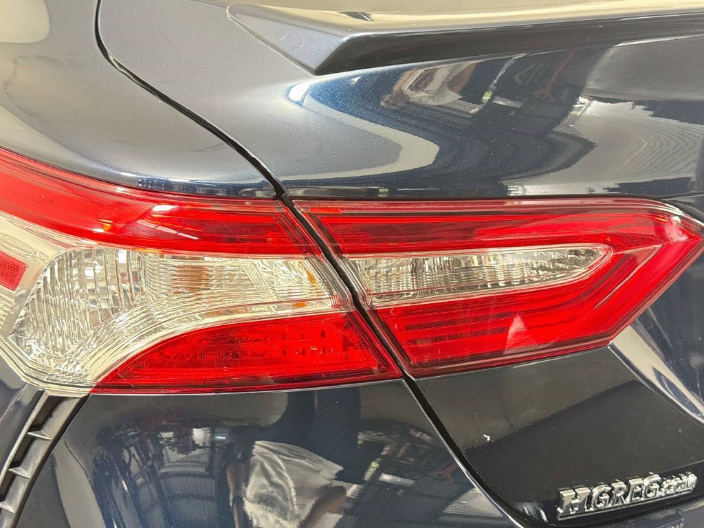 Used 2020 Toyota Camry SE FWD image 34