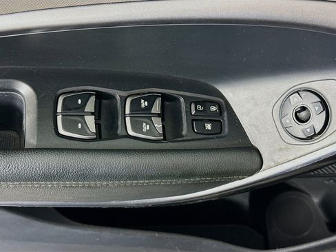 Used 2017 Hyundai Santa Fe Sport FWD image 23