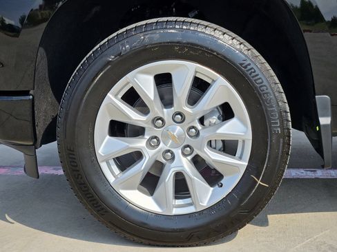 New 2026 Chevrolet Silverado 1500 Custom RWD image 12