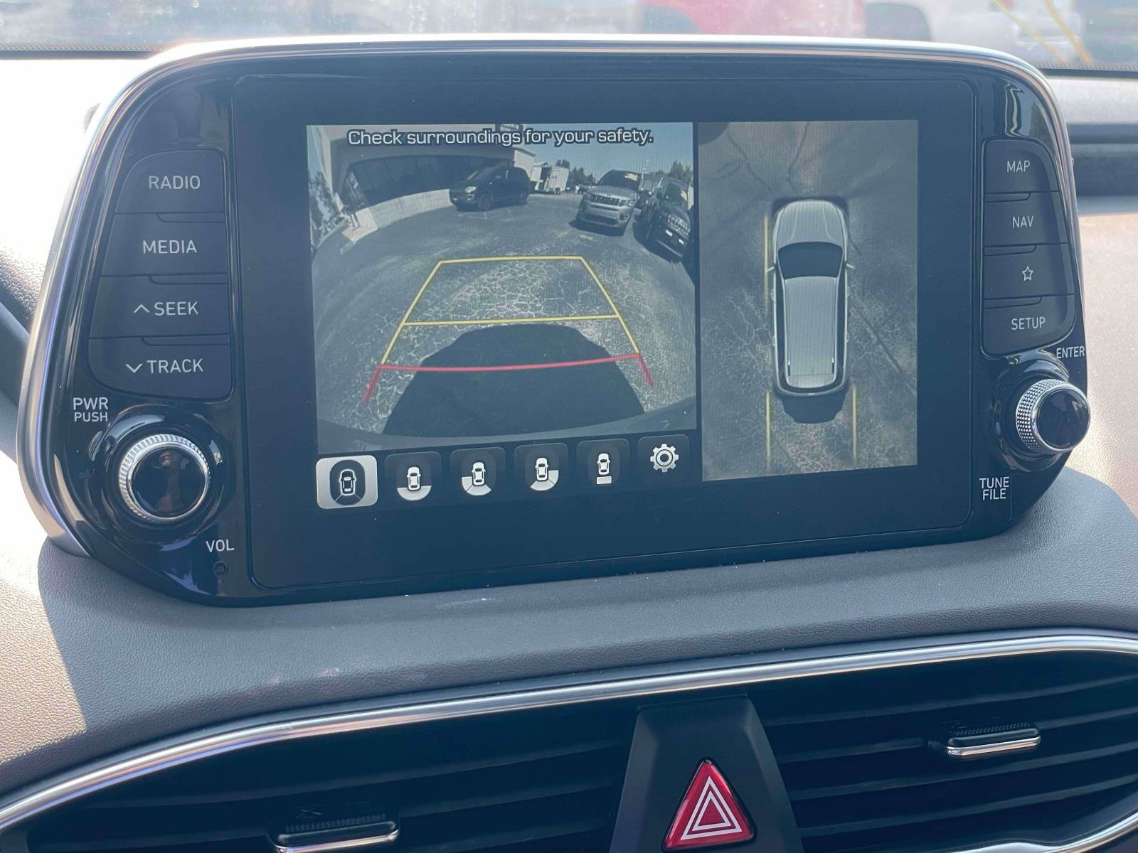 Used 2020 Hyundai Santa Fe Limited FWD image 18