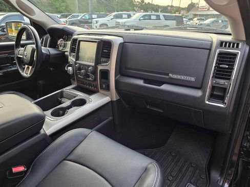 Used 2017 RAM 1500 Laramie w/ Convenience Group AWD/4WD image 28