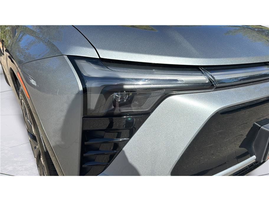 Used 2024 Chevrolet Blazer EV RS AWD/4WD image 9