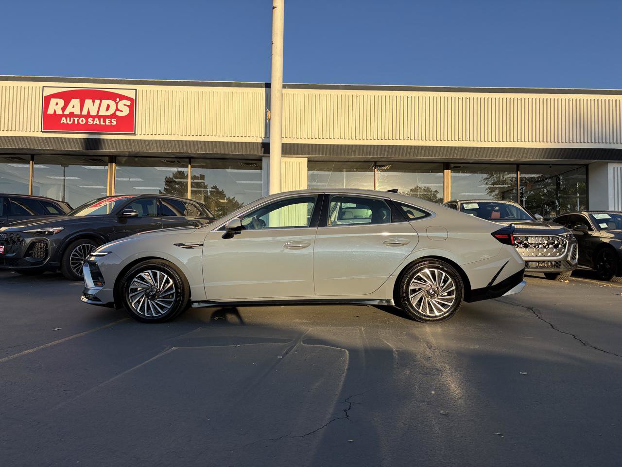 Used 2024 Hyundai Sonata Limited FWD image 14