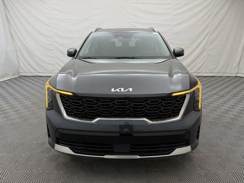 Used 2024 Kia Sorento S FWD image 3