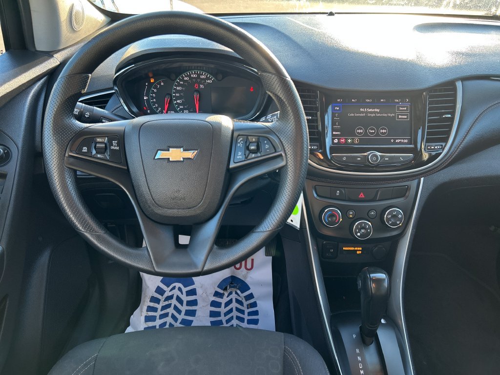 Used 2020 Chevrolet Trax LS w/ Tint and Cruise Package FWD image 15