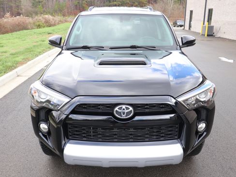 Used 2016 Toyota 4Runner Trail Premium image 2